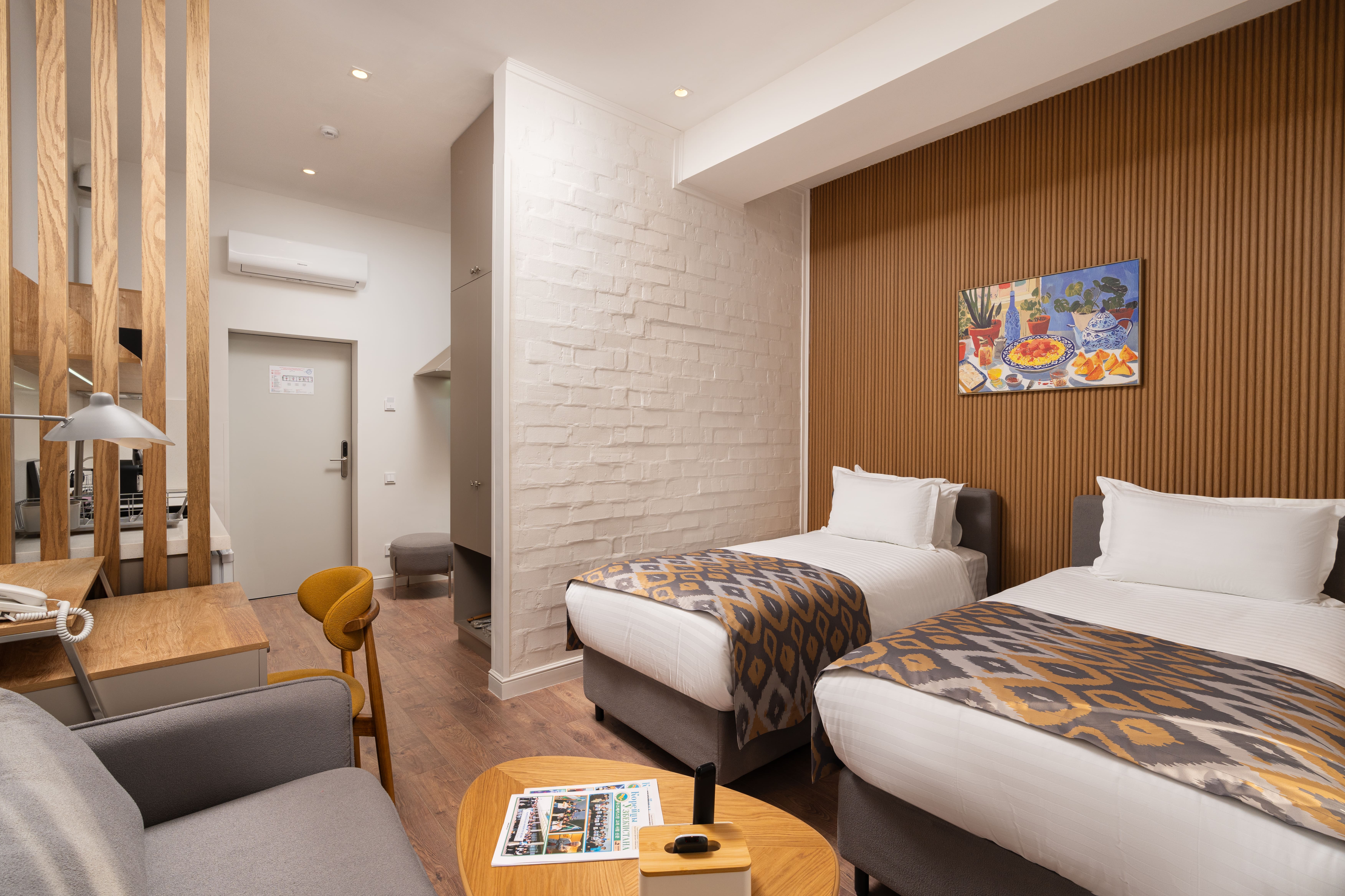 Номер «Стандарт Twin» 23 кв.м | Студия с кухней