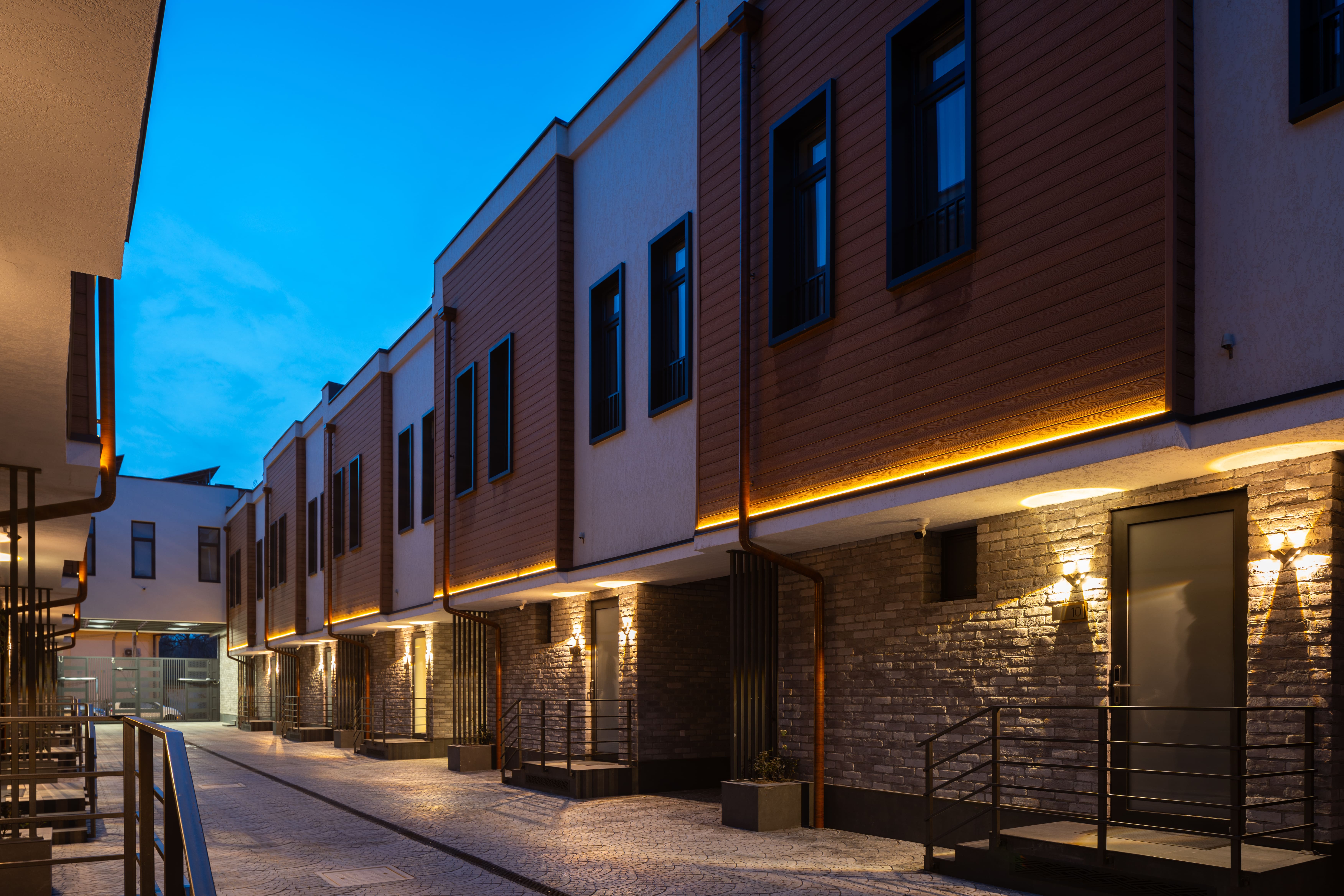 Таунхаус 260 кв.м | Резиденция с 3 спальнями и приватным двориком